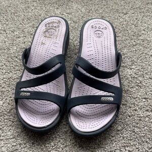 CROCS Women's Black Strappy Slide Sandals with Light Pink Footbed